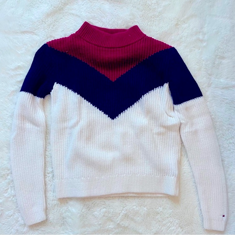 Tommy Hilfiger xl- girl size or xs women size- chevron color block sweater